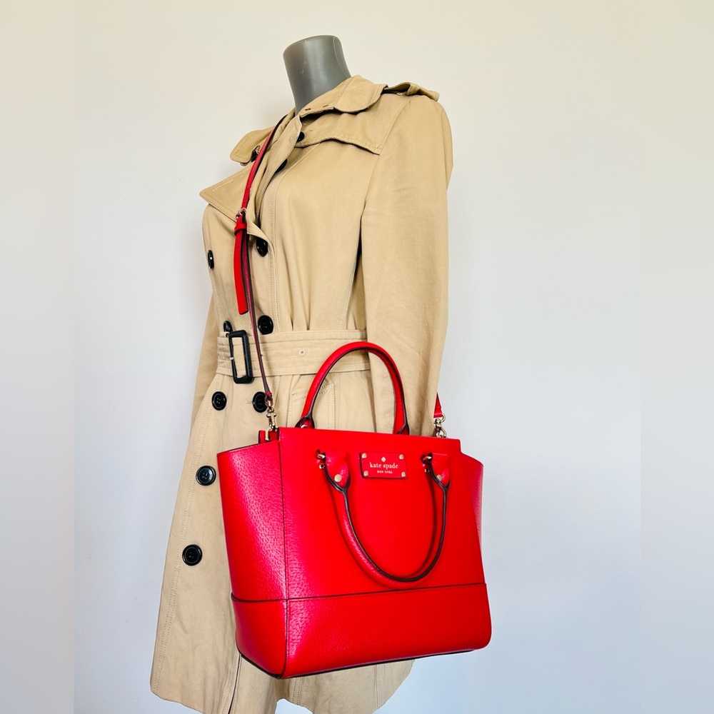Kate spade  sling bag
